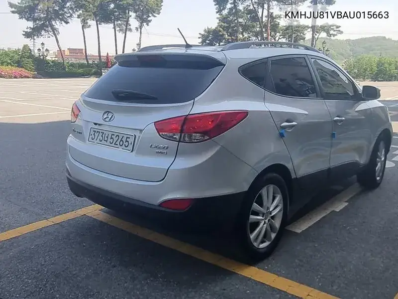 Tucson Ix Diesel 2Wd Lx20 Luxury VIN: KMHJU81VBAU015663 Lot: 39561738
