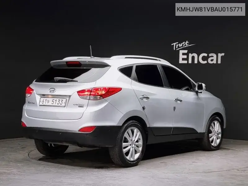 Tucson Ix Diesel 2Wd Lmx20 Premium VIN: KMHJW81VBAU015771 Lot: 39957289