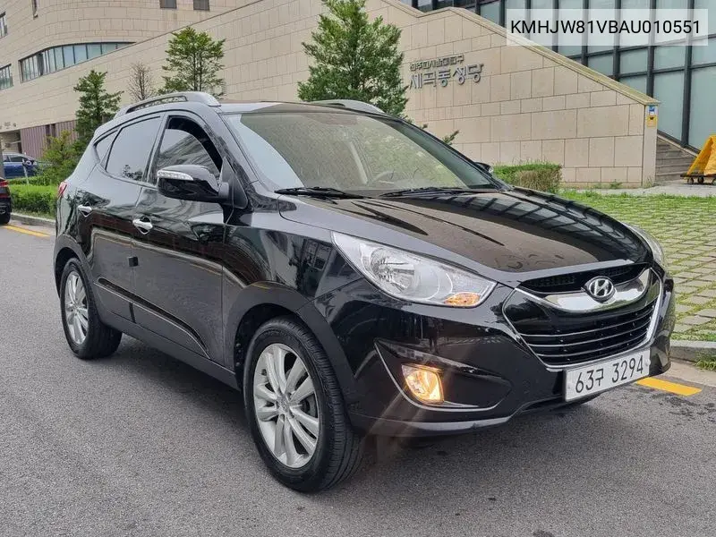 Tucson Ix Diesel 2Wd Lmx20 Premium VIN: KMHJW81VBAU010551 Lot: 39960661