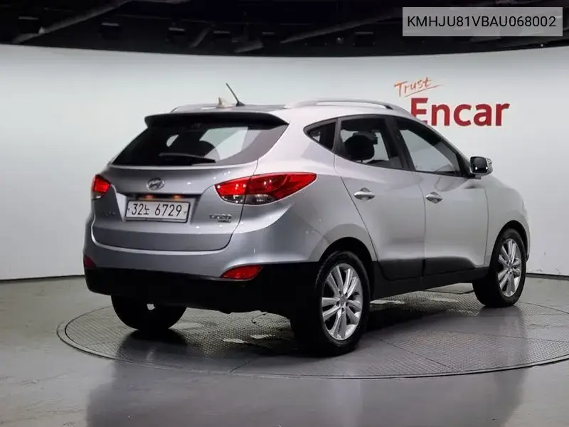 Tucson Ix Diesel 2Wd Lx20 Luxury VIN: KMHJU81VBAU068002 Lot: 39975993
