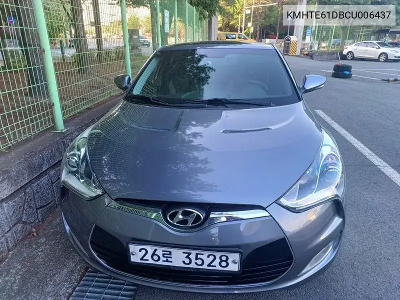 Hyundai Veloster Veloster Extreme, 2011 VIN: KMHTE61DBCU006437 Lot: 39522184