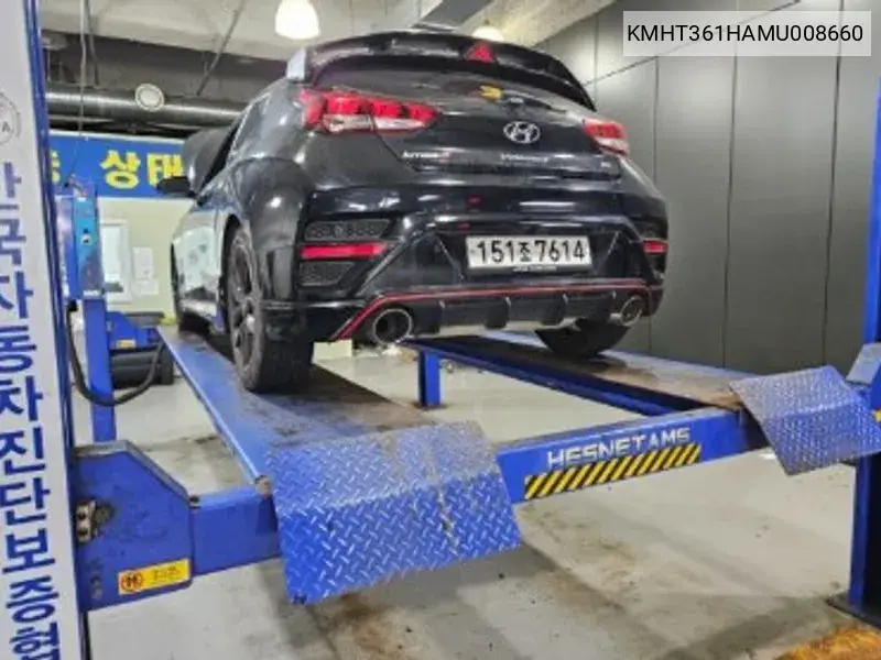 Veloster (Js) 2.0 N VIN: KMHT361HAMU008660 Lot: 40013423