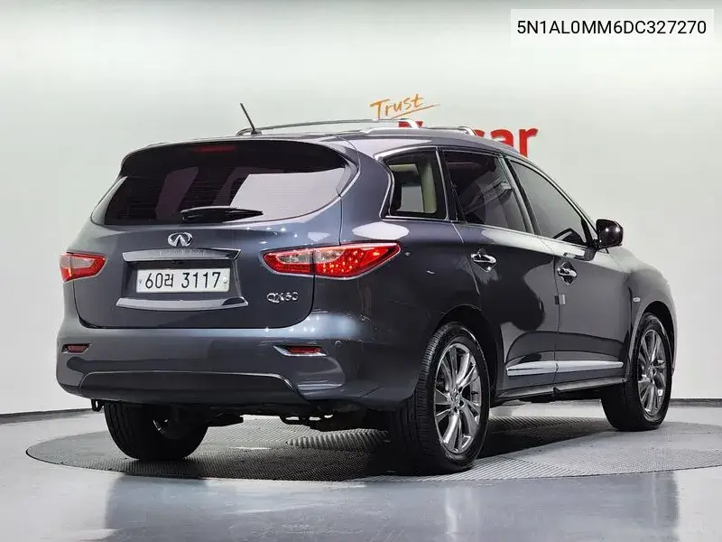 Jx35 3.5 4Wd 1St Generation VIN: 5N1AL0MM6DC327270 Lot: 39950156