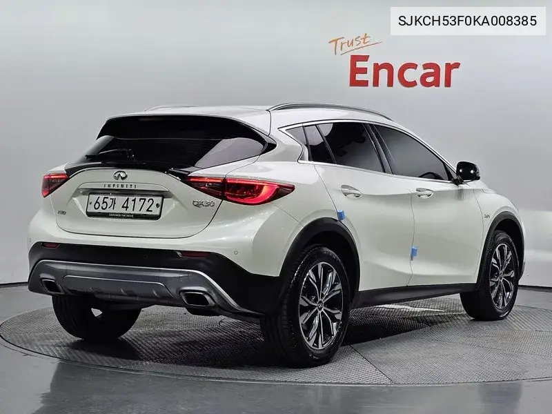 Qx30 2.0 Essential Awd VIN: SJKCH53F0KA008385 Lot: 39743560