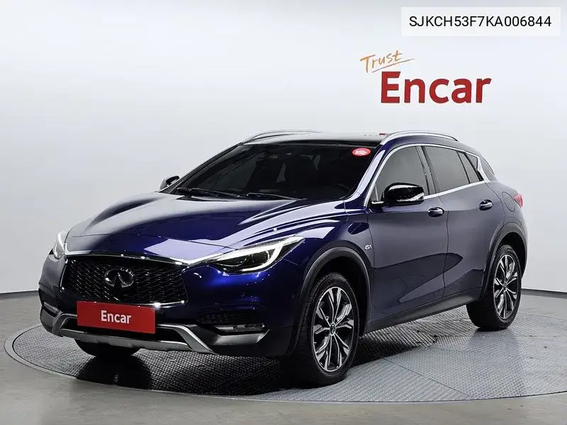Qx30 2.0 Essential Awd VIN: SJKCH53F7KA006844 Lot: 39813523