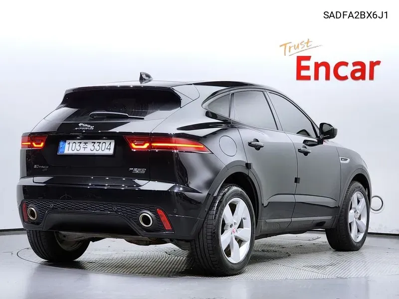 Jaguar E-Pace P250 R-Dynamic Se VIN: SADFA2BX6J1 Lot: 38214519