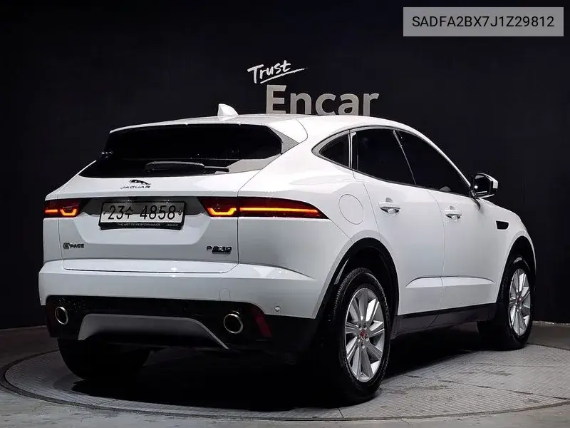 E-Pace P250 S VIN: SADFA2BX7J1Z29812 Lot: 39497928