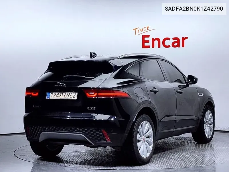 E-Pace D180 Se VIN: SADFA2BN0K1Z42790 Lot: 38360555