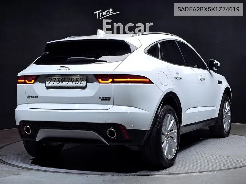 E-Pace P250 Se VIN: SADFA2BX5K1Z74619 Lot: 38837946