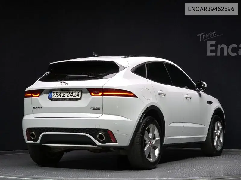 E-Pace P250 R-Dynamic Se VIN: ENCAR39462596 Lot: 39462596