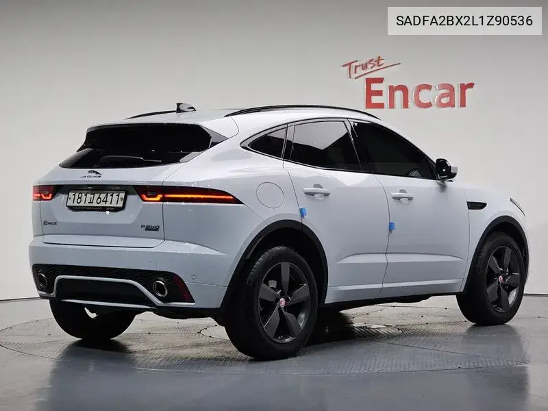 E-Pace P250 Checker Flag Edition VIN: SADFA2BX2L1Z90536 Lot: 39752690