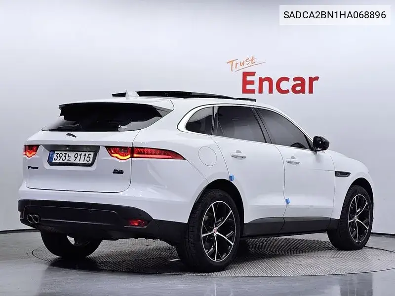 F-Pace 20D Portfolio VIN: SADCA2BN1HA068896 Lot: 39665810