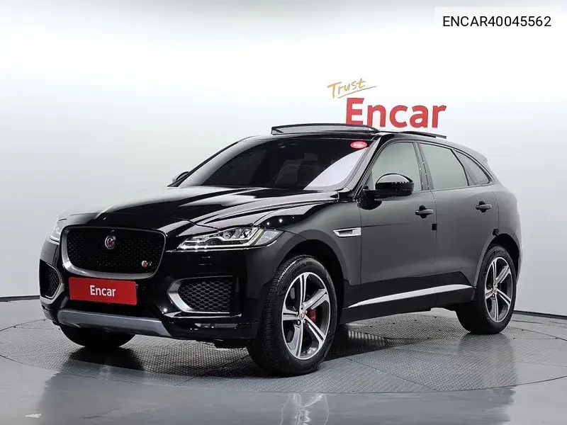 F-Page 30D S VIN: ENCAR40045562 Lot: 40045562