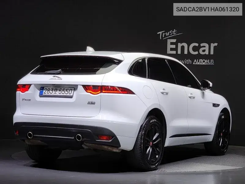 F-Pace 35T R-Sport VIN: SADCA2BV1HA061320 Lot: 39421566