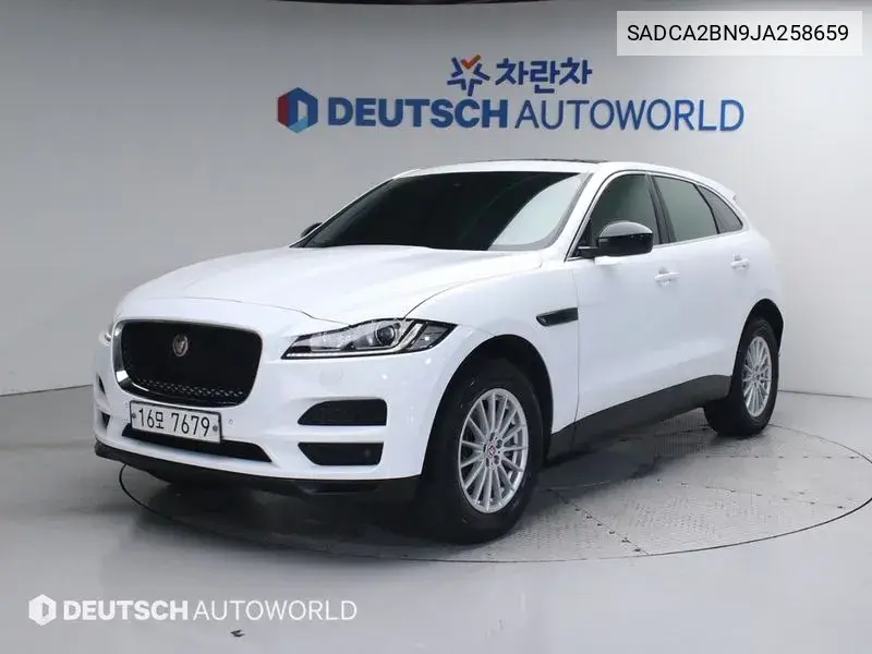 F-Pace 20D Prestige VIN: SADCA2BN9JA258659 Lot: 39744546