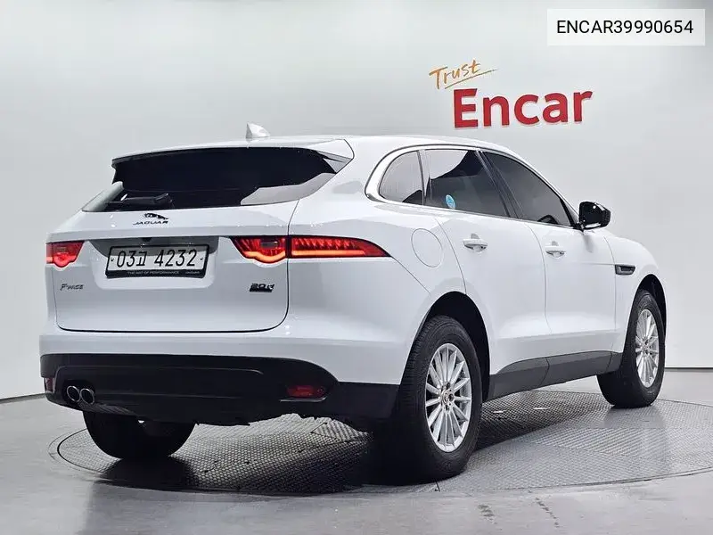 F-Pace 20D Prestige VIN: ENCAR39990654 Lot: 39990654
