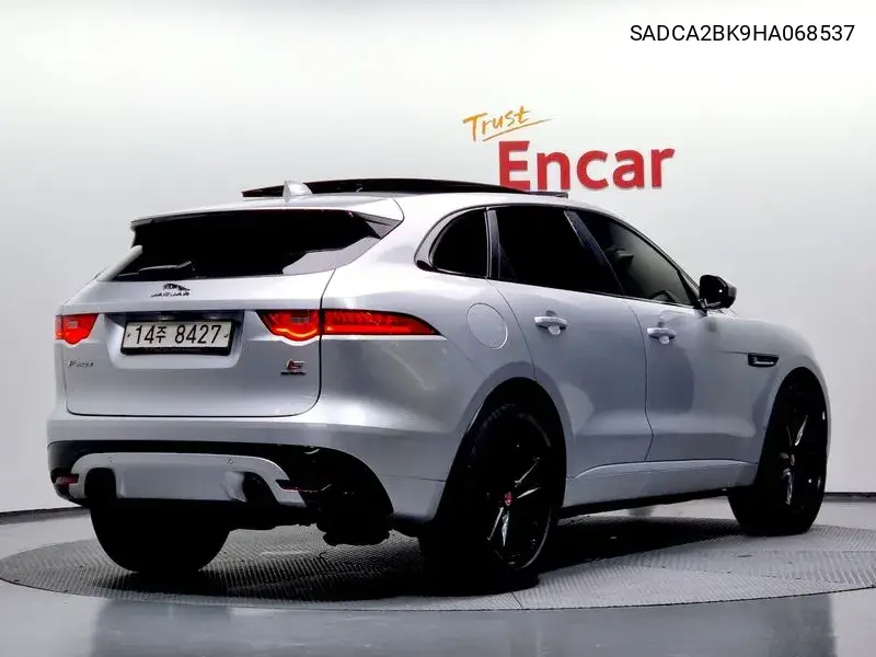 F-Pace 30D First Edition VIN: SADCA2BK9HA068537 Lot: 40012513