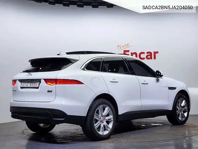 F-Pace 20D Prestige VIN: SADCA2BN5JA204050 Lot: 39479761