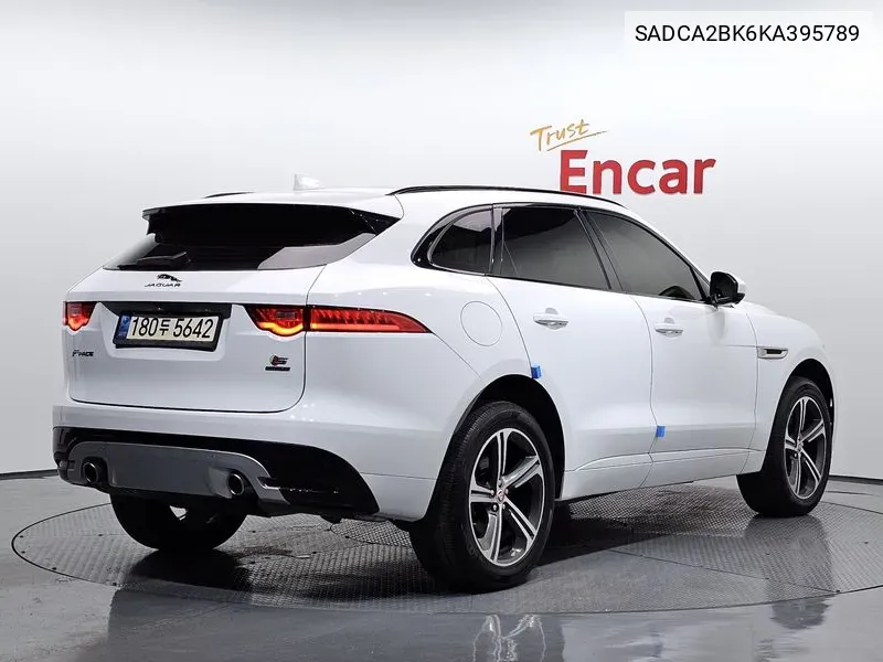 F-Page 30D S VIN: SADCA2BK6KA395789 Lot: 38546079