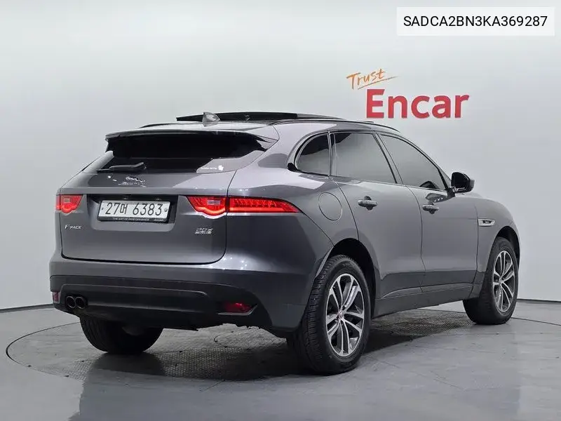 F-Pace 20D R-Sport VIN: SADCA2BN3KA369287 Lot: 39448427