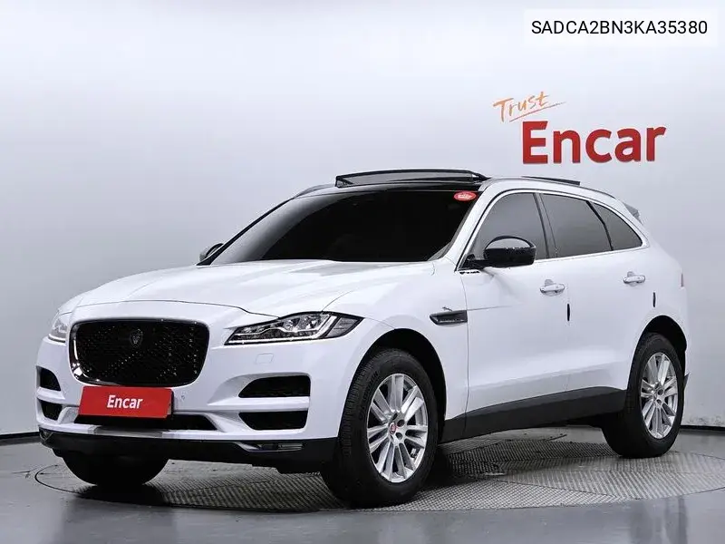 F-Pace 20D Portfolio VIN: SADCA2BN3KA35380 Lot: 39631535