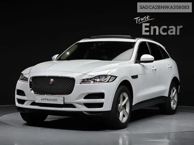 F-Pace 20D Prestige VIN: SADCA2BN9KA358083 Lot: 39645680