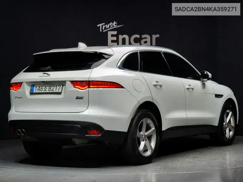 F-Pace 20D Prestige VIN: SADCA2BN4KA359271 Lot: 39909681