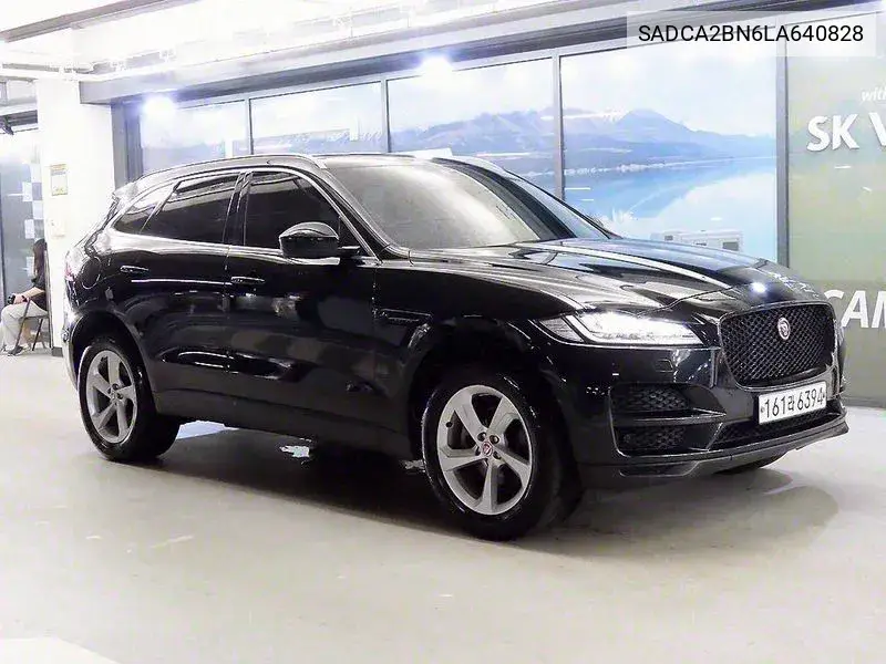 F-Pace 20D Prestige VIN: SADCA2BN6LA640828 Lot: 39642029