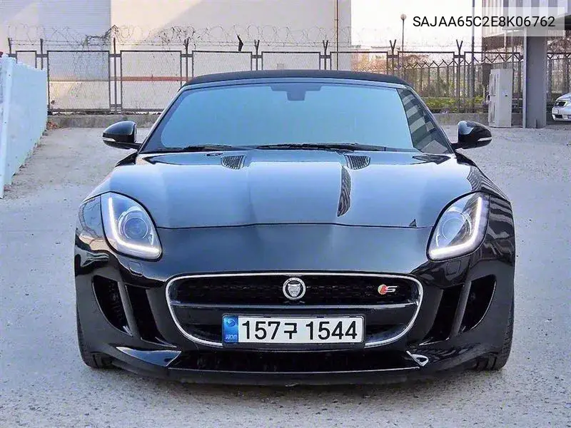 F-Type 3.0 S Converter Blue X152 VIN: SAJAA65C2E8K06762 Lot: 39427844