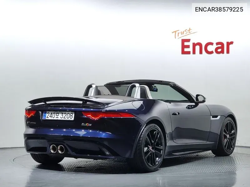 F-Type 3.0 S Converter Blue X152 VIN: SAJAJ65V2G8K29947 Lot: 38579225
