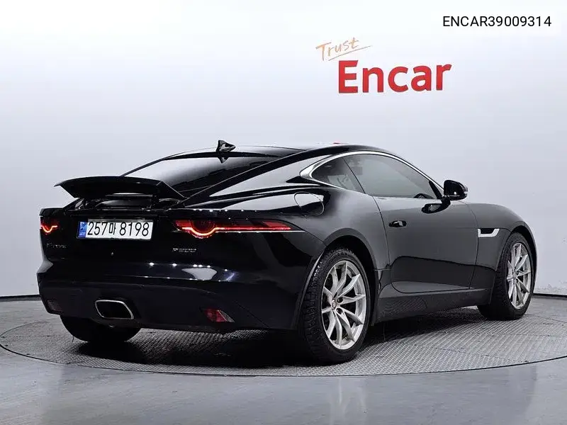 F-Type P300 Coupe X152 VIN: ENCAR39009314 Lot: 39009314