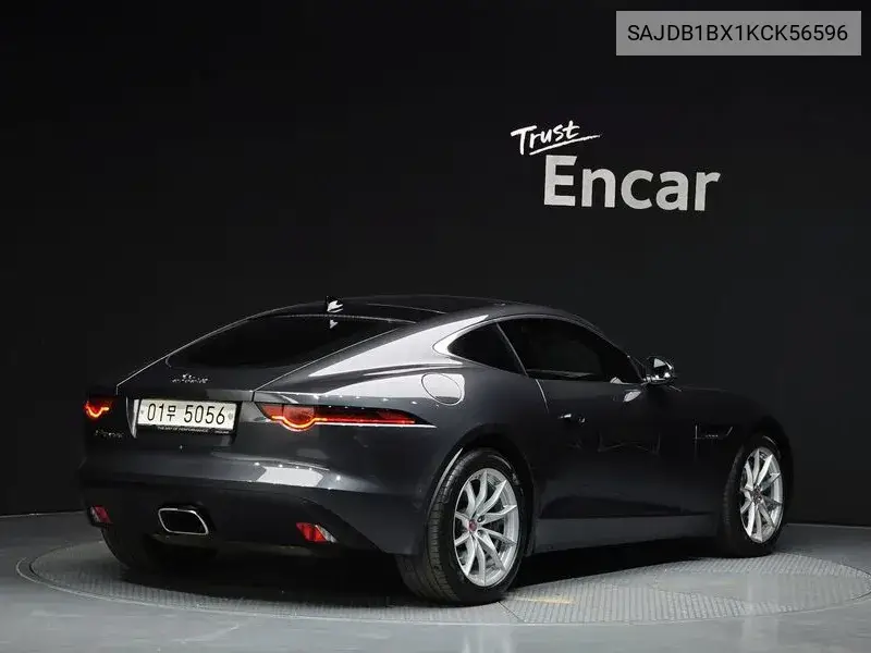 F-Type P300 Coupe X152 VIN: SAJDB1BX1KCK56596 Lot: 40015981