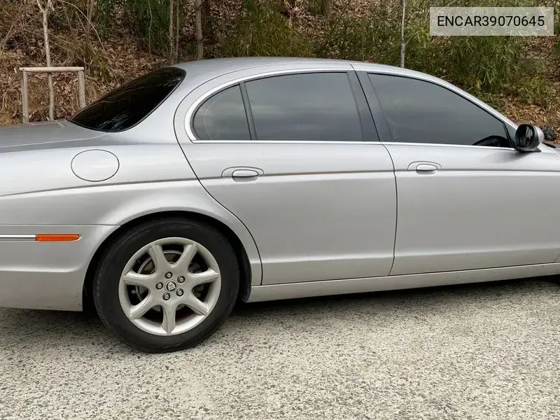 S-Type 2.5 VIN: ENCAR39070645 Lot: 39070645