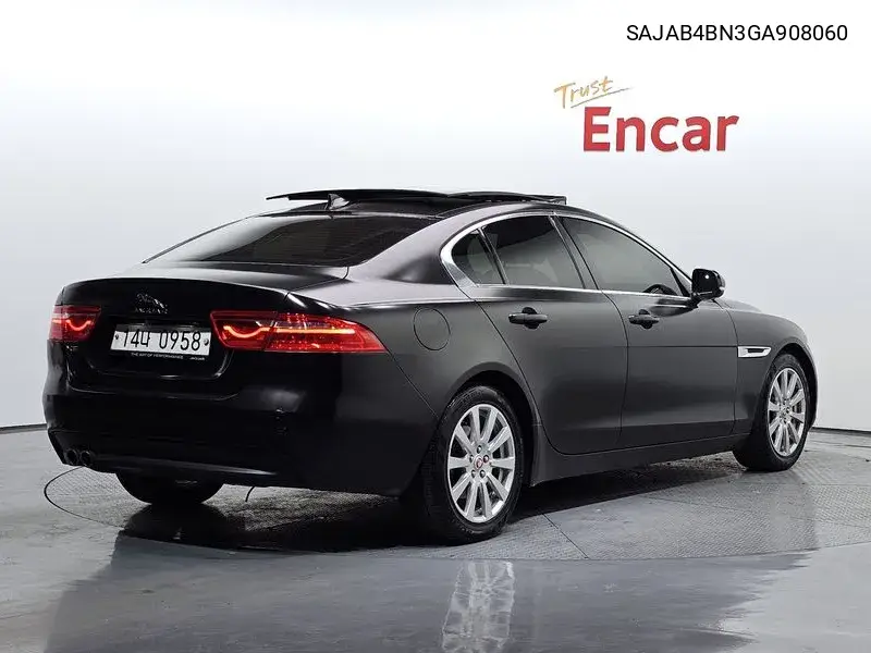 Xe 20D Prestige VIN: SAJAB4BN3GA908060 Lot: 39222901