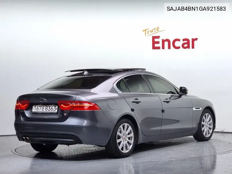 Xe 20D Prestige VIN: SAJAB4BN1GA921583 Lot: 40023250