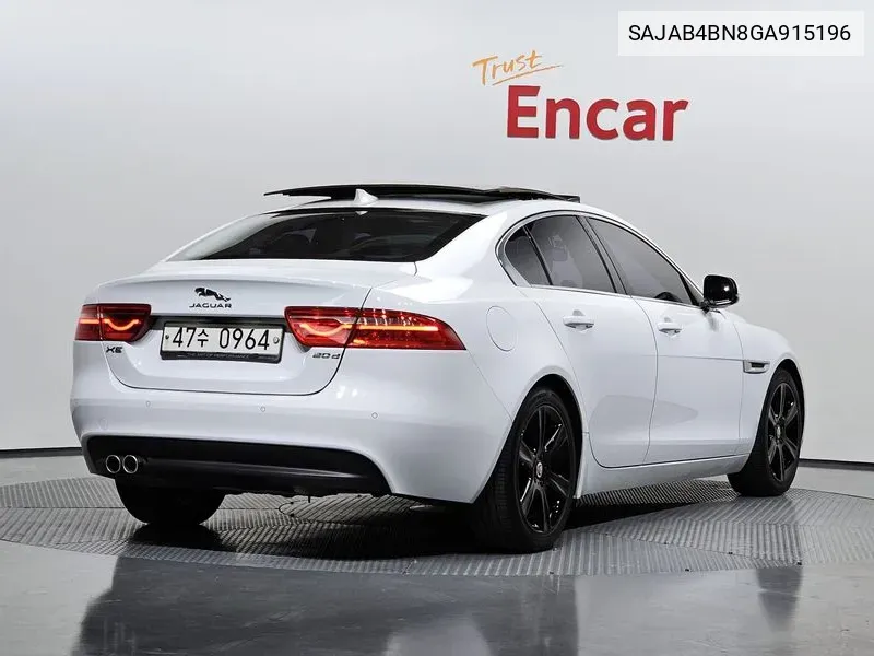 Xe 20D Portfolio VIN: SAJAB4BN8GA915196 Lot: 38545356