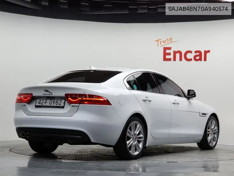 Xe 20D Prestige VIN: SAJAB4BN7GA940574 Lot: 39439100