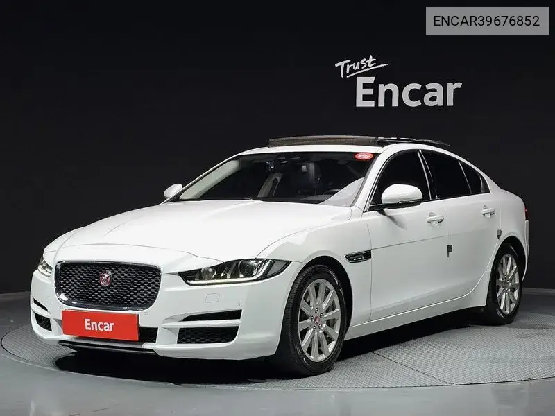 Jaguar Xe 20T Prestige, 2016 VIN: ENCAR39676852 Lot: 39676852