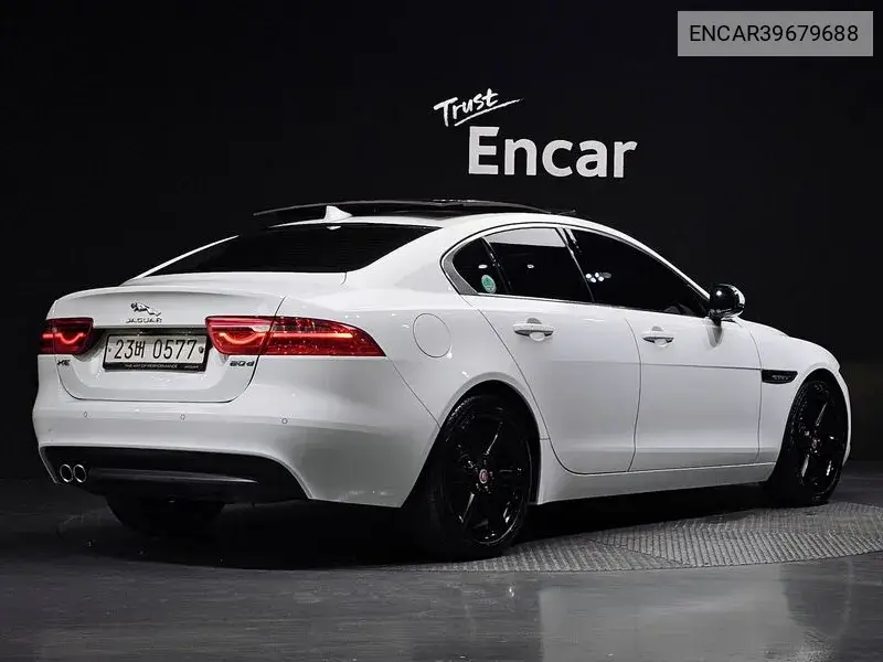 Xe 20D Portfolio VIN: ENCAR39679688 Lot: 39679688