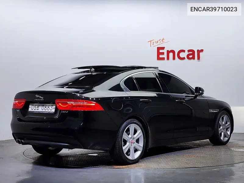 Xe 20D Portfolio VIN: ENCAR39710023 Lot: 39710023