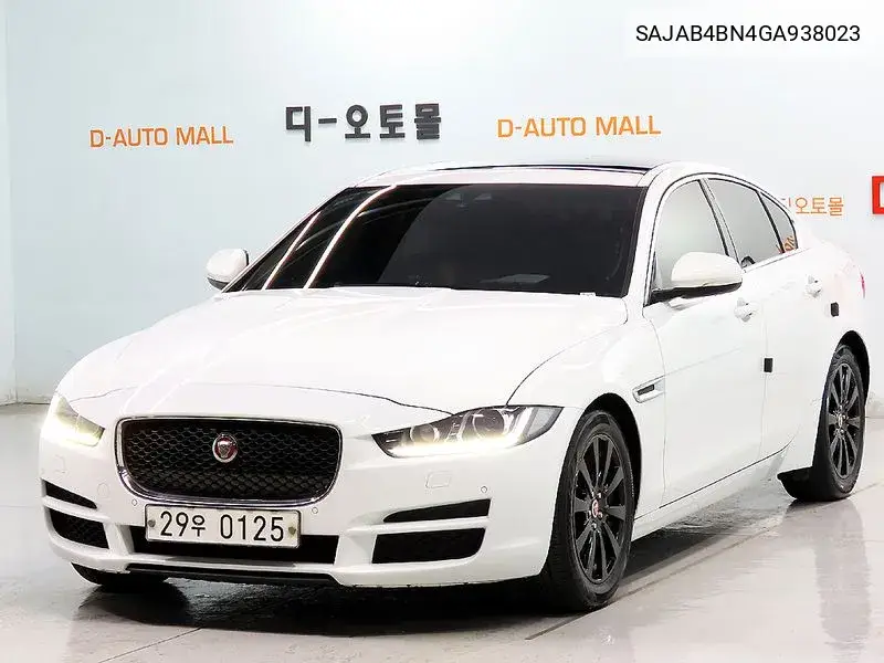 Xe 20D Prestige VIN: SAJAB4BN4GA938023 Lot: 39957338