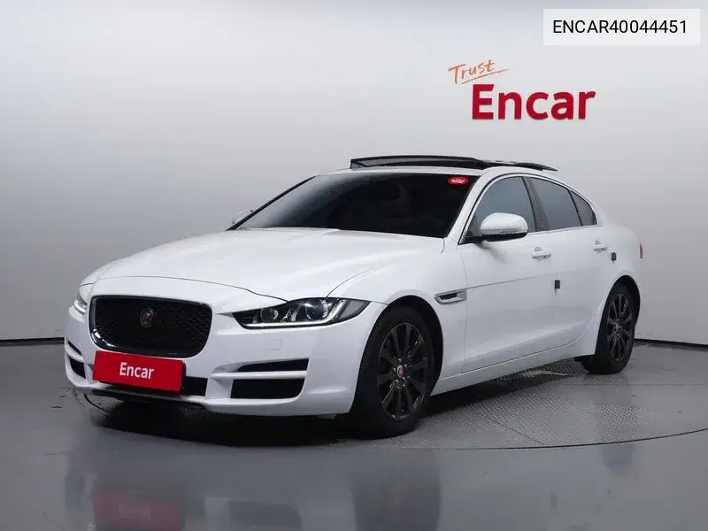 Xe 20D Prestige VIN: ENCAR40044451 Lot: 40044451