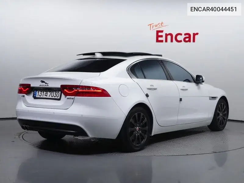 Xe 20D Prestige VIN: ENCAR40044451 Lot: 40044451