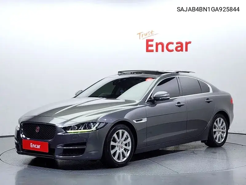 Xe 20D Prestige VIN: SAJAB4BN1GA925844 Lot: 40045865