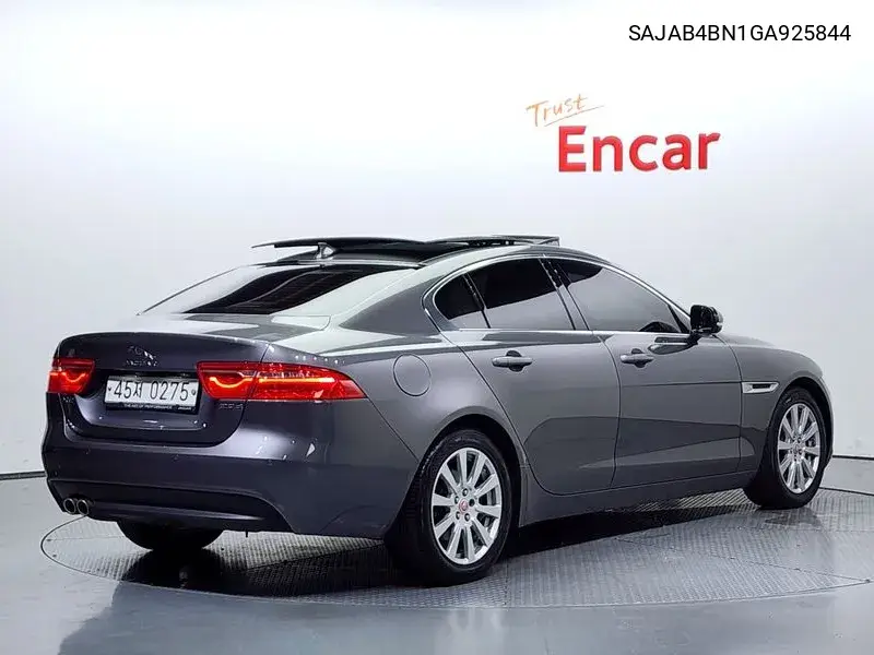 Xe 20D Prestige VIN: SAJAB4BN1GA925844 Lot: 40045865
