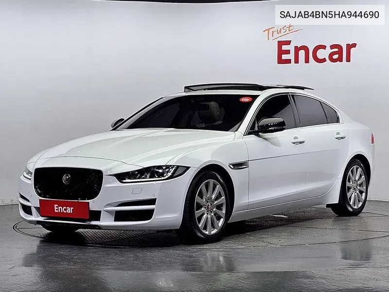 Xe 20D Prestige VIN: SAJAB4BN5HA944690 Lot: 37822293
