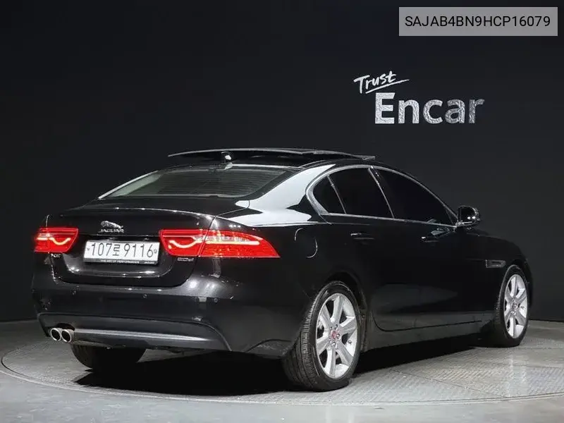 Xe 20D Portfolio VIN: SAJAB4BN9HCP16079 Lot: 39210672