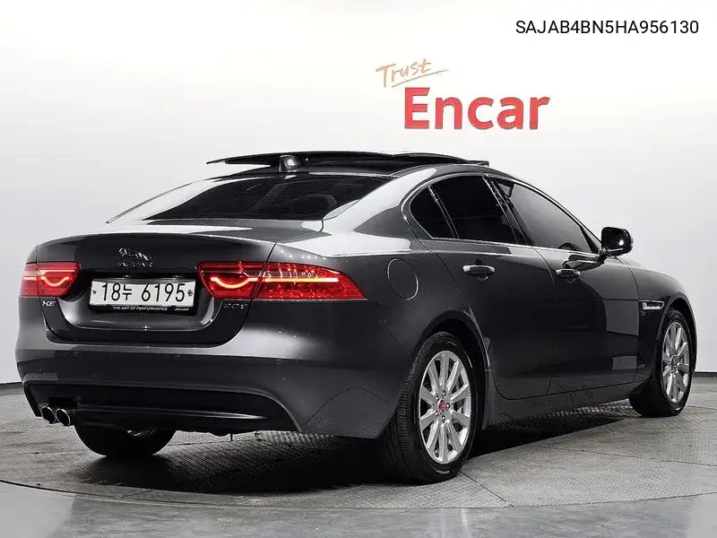 Xe 20D Prestige VIN: SAJAB4BN5HA956130 Lot: 39292388