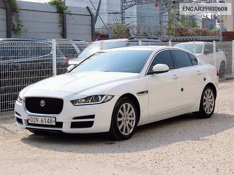 Xe 20D Prestige Awd VIN: ENCAR39800608 Lot: 39800608