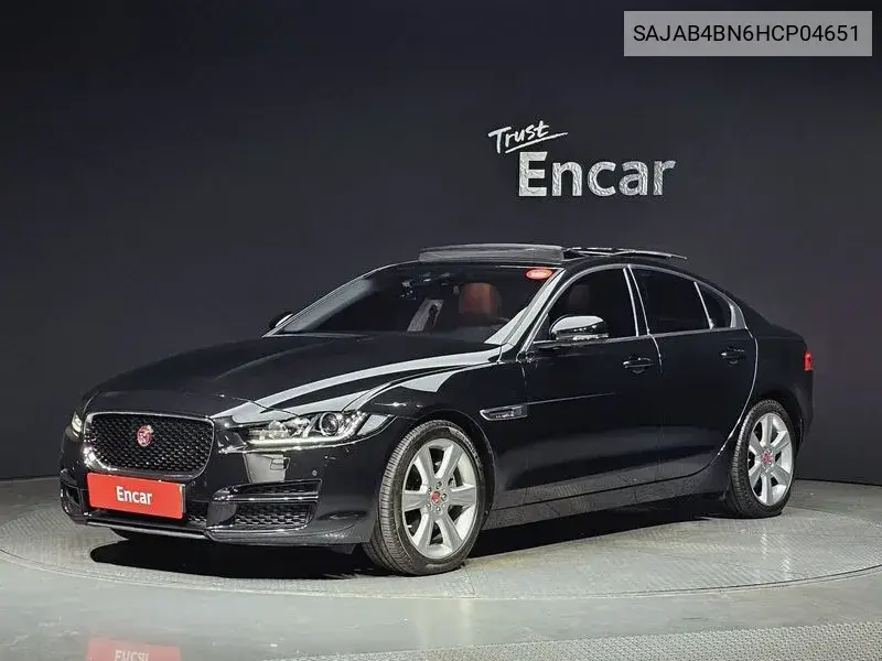 Xe 20D Portfolio VIN: SAJAB4BN6HCP04651 Lot: 39898088